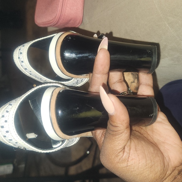 Chanel CC sandals - Picture 3 of 3